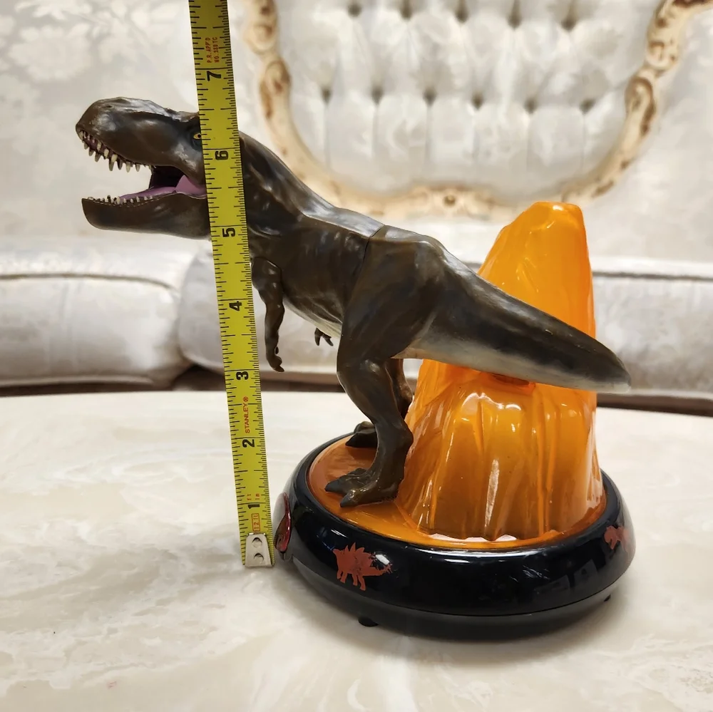 Jurassic World Lot Night Light 3D T REX Dinosaur Fleece Throw And Plush W/ Sound